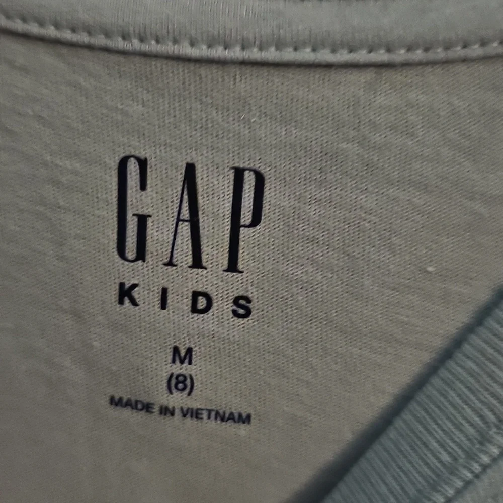NEW Boys GAP 2 piece shirt set size Medium (8)